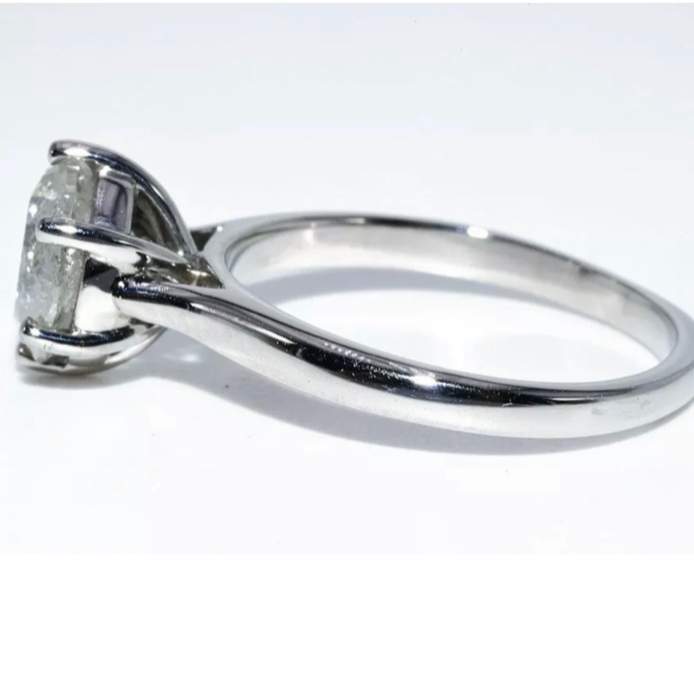 2.16 carats Diamond platinum ring